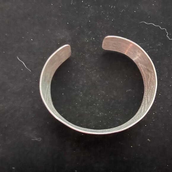 Punch Design Thin Metal Cuff Bracelet - Picture 4 of 6